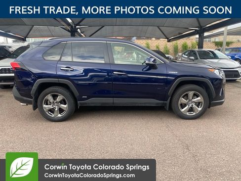 Used 2020 Toyota RAV4 Limited AWD/4WD image 10