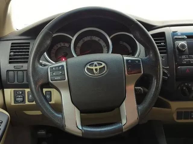 Used 2012 Toyota Tacoma 4x4 Double Cab w/ Convenience Pkg image 17