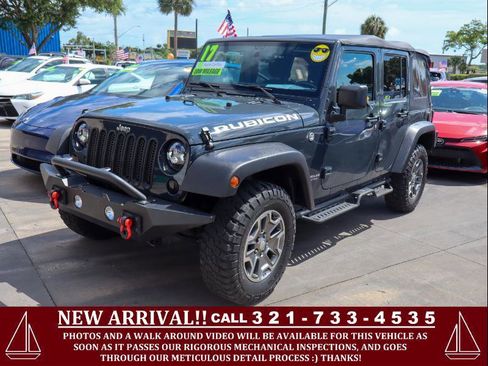 Used 2017 Jeep Wrangler Unlimited Rubicon w/ Connectivity Group AWD/4WD image 1