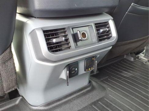 Used 2021 Ford F150 Lariat AWD/4WD image 15