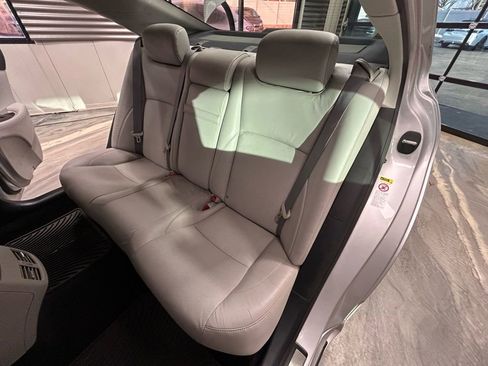 Used 2010 Lexus ES 350 image 8