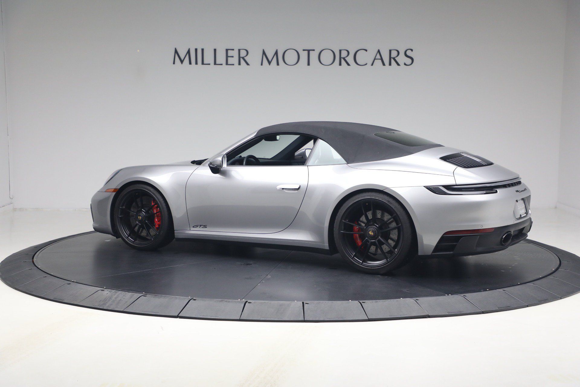 Used 2024 Porsche 911 Carrera GTS RWD image 26