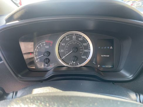 Used 2020 Toyota Corolla LE FWD image 18