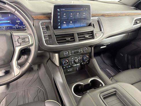 Used 2023 Chevrolet Tahoe Premier w/ Advanced Technology Package AWD/4WD image 19
