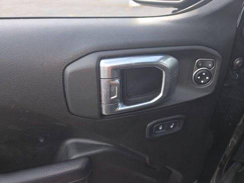 Used 2022 Jeep Wrangler Unlimited Sport w/ Sun And Sound Package AWD/4WD image 13