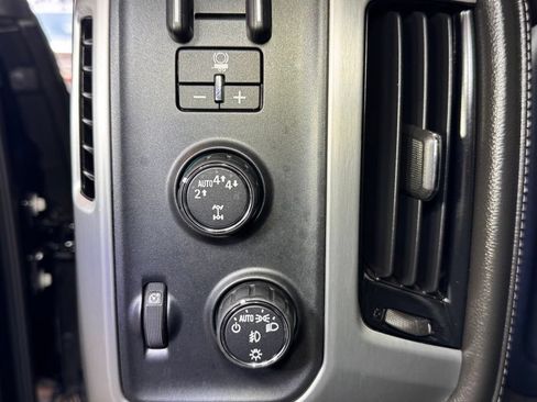 Used 2018 GMC Sierra 1500 SLT AWD/4WD image 24