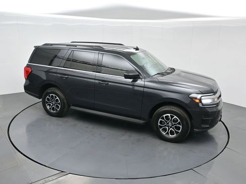 Used 2024 Ford Expedition XLT image 57