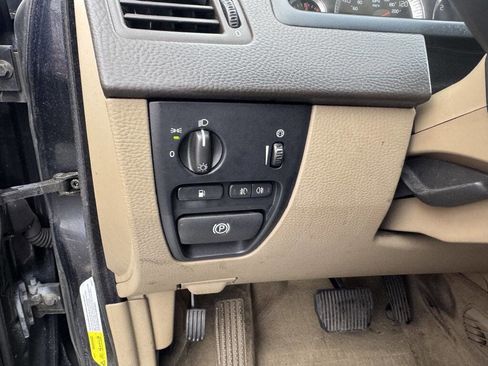 Used 2007 Volvo XC90 V8 image 12