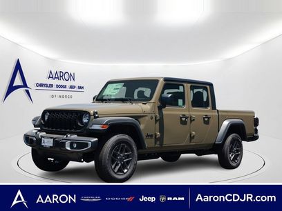 New 2026 Jeep Gladiator Sport