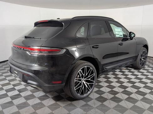 New 2026 Porsche Macan image 5