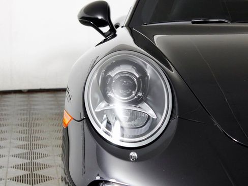 Certified 2016 Porsche 911 Turbo image 11