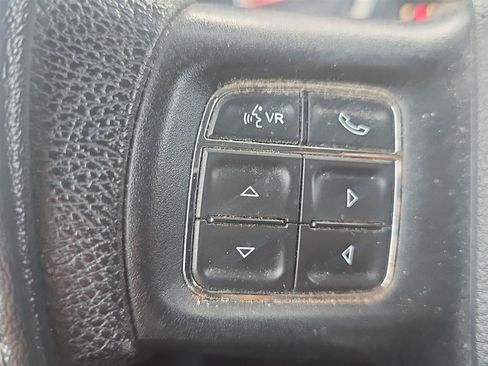 Used 2017 RAM 1500 Express AWD/4WD image 17
