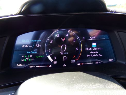 Used 2024 Chevrolet Corvette Stingray Preferred Conv w/ Z51 Performance Package RWD image 22