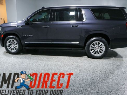 Used 2023 GMC Yukon XL SLT w/ SLT Luxury Package AWD/4WD image 10