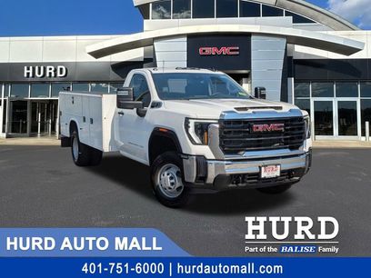 New 2025 GMC Sierra 3500 Pro w/ Convenience Package