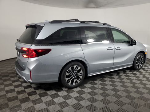 New 2026 Honda Odyssey Elite image 4