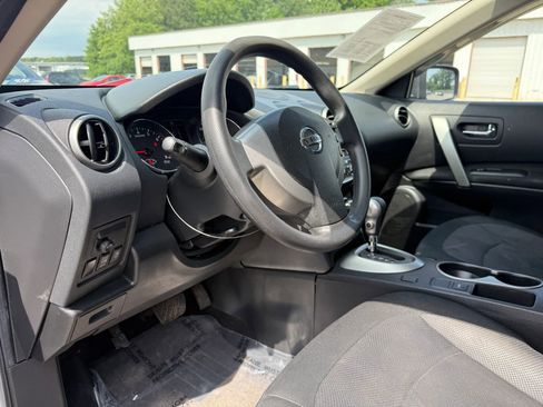 Used 2013 Nissan Rogue S AWD/4WD image 17
