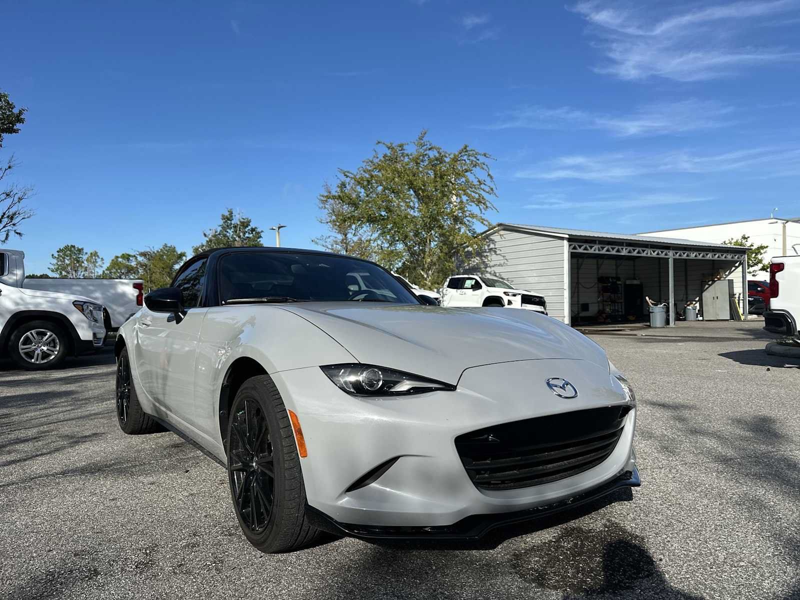 Used 2025 MAZDA MX-5 Miata Club w/ Interior Package RWD image 8