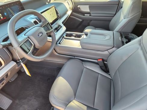 New 2026 Ford Expedition Active image 13