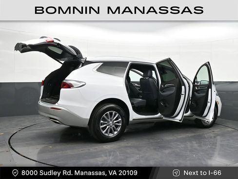 Used 2023 Buick Enclave Essence FWD image 38