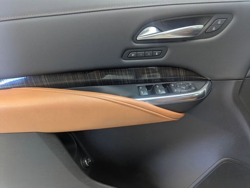 Used 2022 Cadillac XT4 Sport w/ Comfort Package image 13