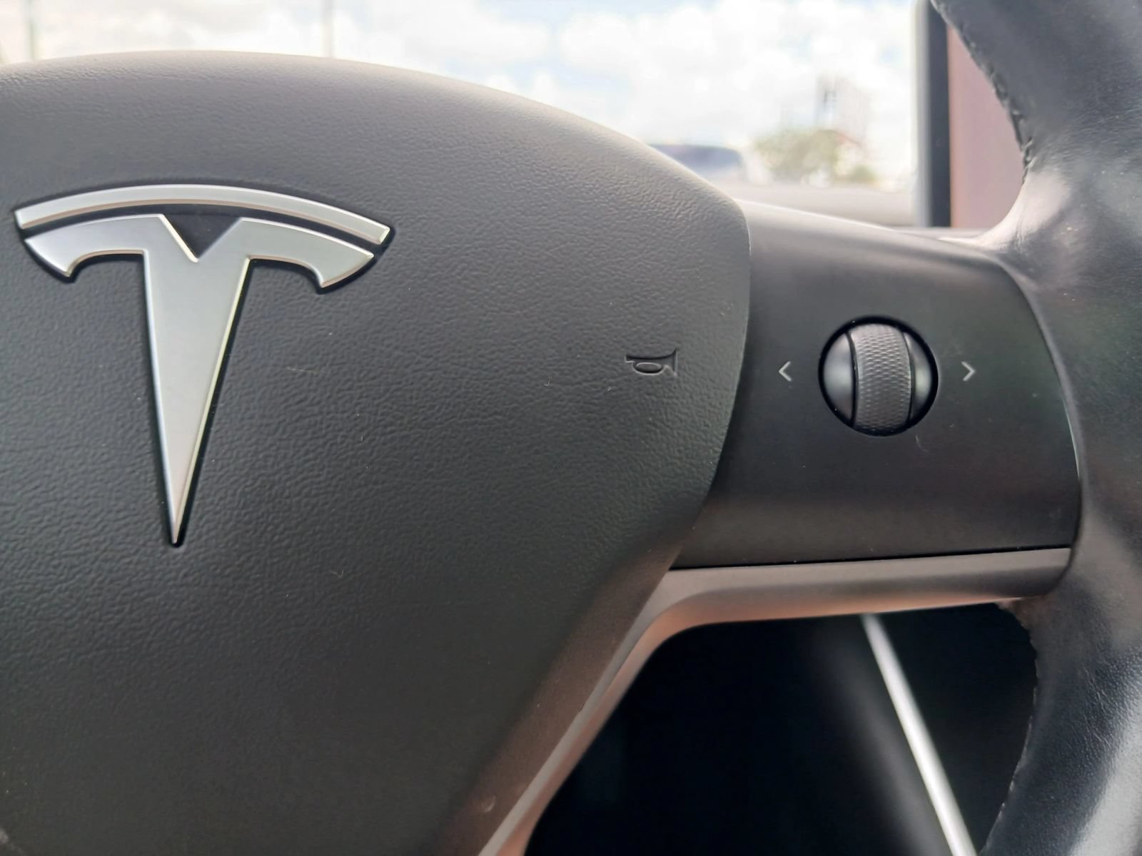 Used 2018 Tesla Model 3 Long Range RWD image 27