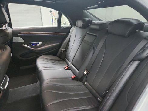 Used 2014 Mercedes-Benz S 550 Sedan image 25