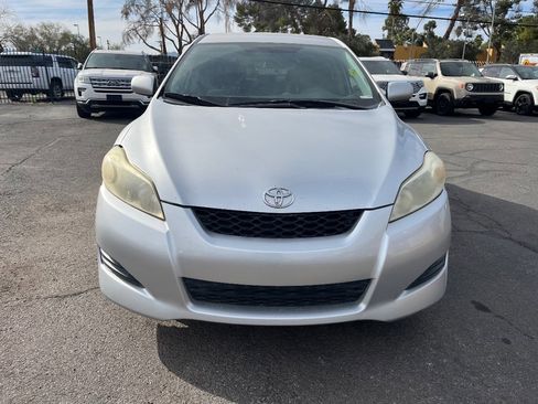 Used 2010 Toyota Matrix image 8
