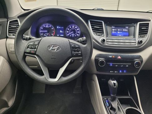 Used 2017 Hyundai Tucson SE w/ SE Popular Package 02 AWD/4WD image 22