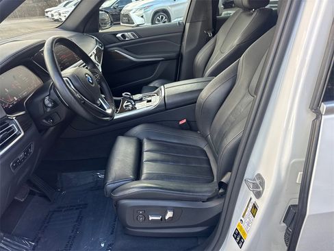 Used 2019 BMW X5 xDrive40i w/ Premium Package 2 image 9