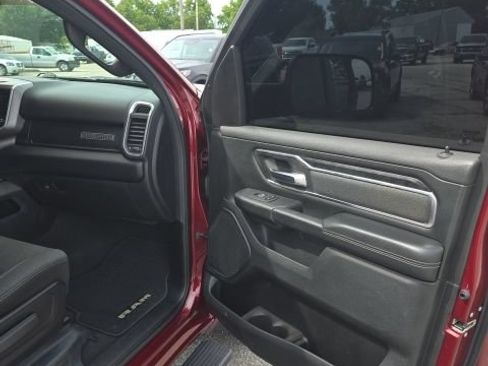 Used 2019 RAM 1500 Big Horn RWD image 33