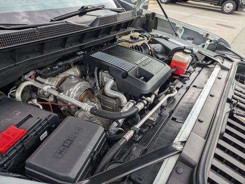 Used 2023 Chevrolet Silverado 1500 LTZ AWD/4WD image 43