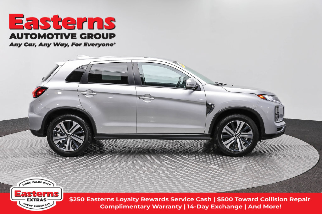 Used 2024 Mitsubishi Outlander Sport SE AWD/4WD image 5