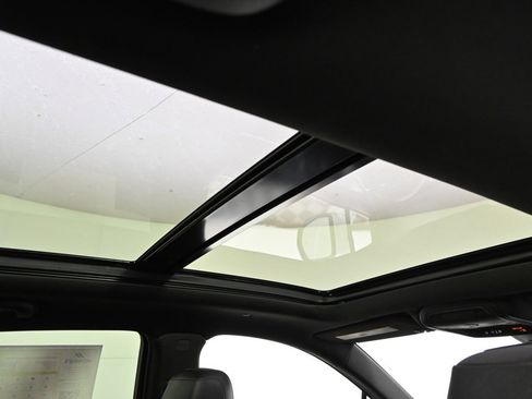 Used 2021 Cadillac XT5 Premium Luxury image 17