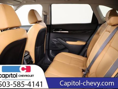 Used 2024 Kia Seltos SX w/ SX Sunroof Package image 28