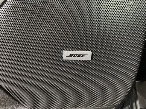 Used 2025 Cadillac XT6 Premium Luxury image 25