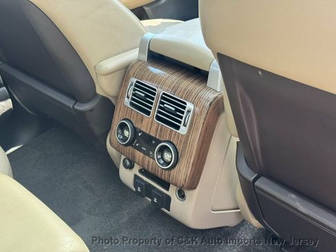 Used 2018 Land Rover Range Rover HSE AWD/4WD image 36