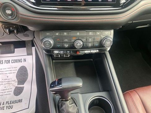 Certified 2023 Dodge Durango GT AWD/4WD image 18
