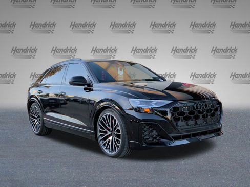 New 2026 Audi SQ8 Prestige image 2