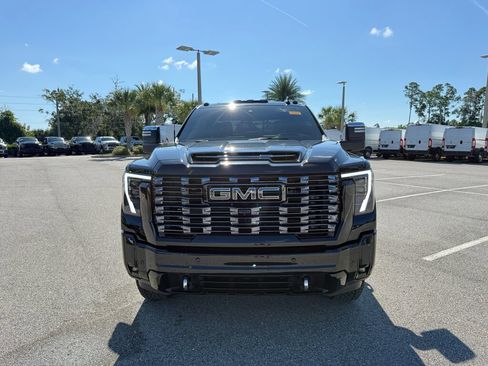 Used 2026 GMC Sierra 2500 Denali Ultimate AWD/4WD image 9