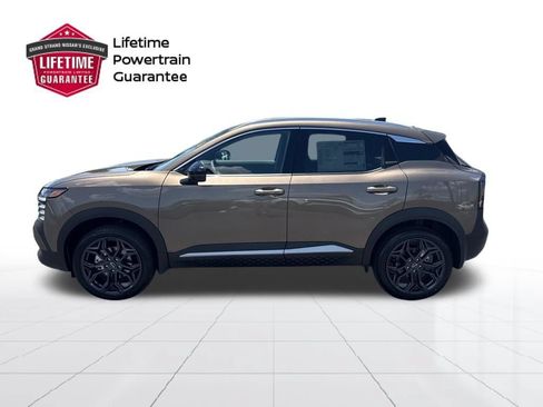 New 2026 Nissan Kicks SR FWD image 8