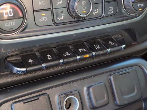 Used 2017 Chevrolet Silverado 2500 LTZ w/ Vortec Plus Package image 17