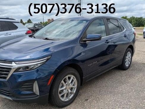 Used 2022 Chevrolet Equinox LT AWD/4WD image 1