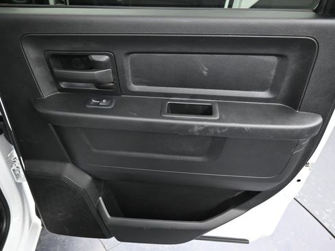 Used 2024 RAM 3500 Tradesman w/ Chrome Appearance Group image 15