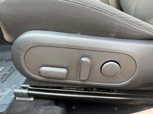 Certified 2025 Hyundai Kona SEL AWD/4WD image 29