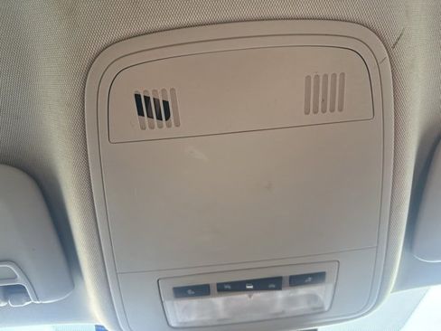 Used 2017 Buick Regal Sport Touring image 27