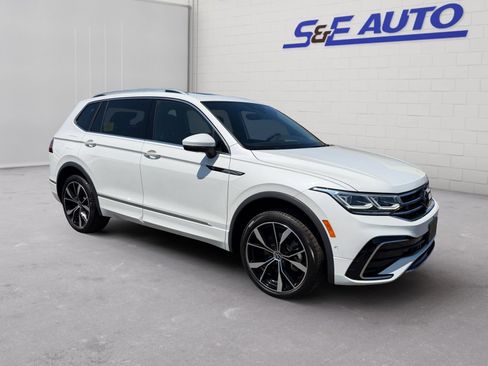 Used 2023 Volkswagen Tiguan SEL R-Line AWD/4WD image 6
