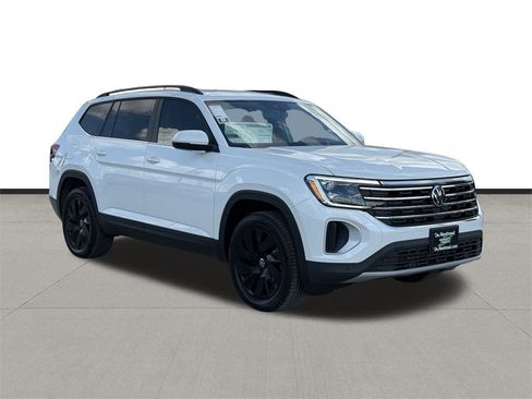 New 2026 Volkswagen Atlas SE image 3