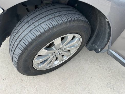 Used 2010 Ford Edge SEL FWD image 24