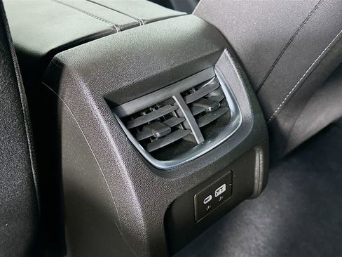 Used 2024 Chevrolet Blazer LT w/ Convenience Package image 32